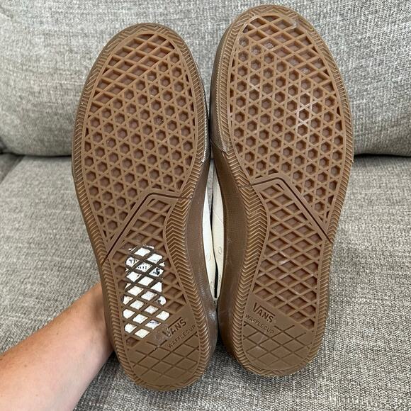 Vans Gilbert Crockett Marshmallow Gum Skate Shoes Men's 8 rare & discontinued - Picture 9 of 13